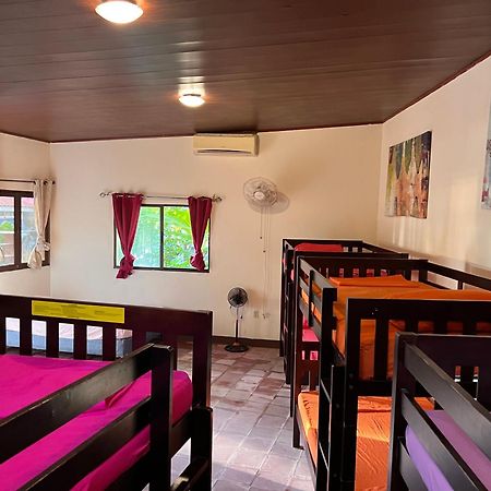 Solid Surf Camp Hostel Nicaragua Transito ภายนอก รูปภาพ