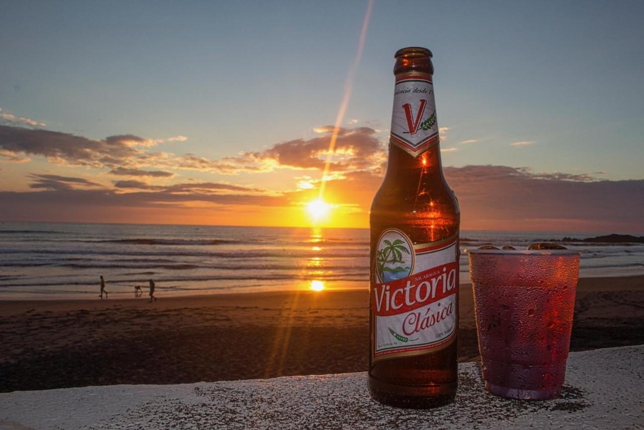 Solid Surf Camp Hostel Nicaragua Transito ภายนอก รูปภาพ