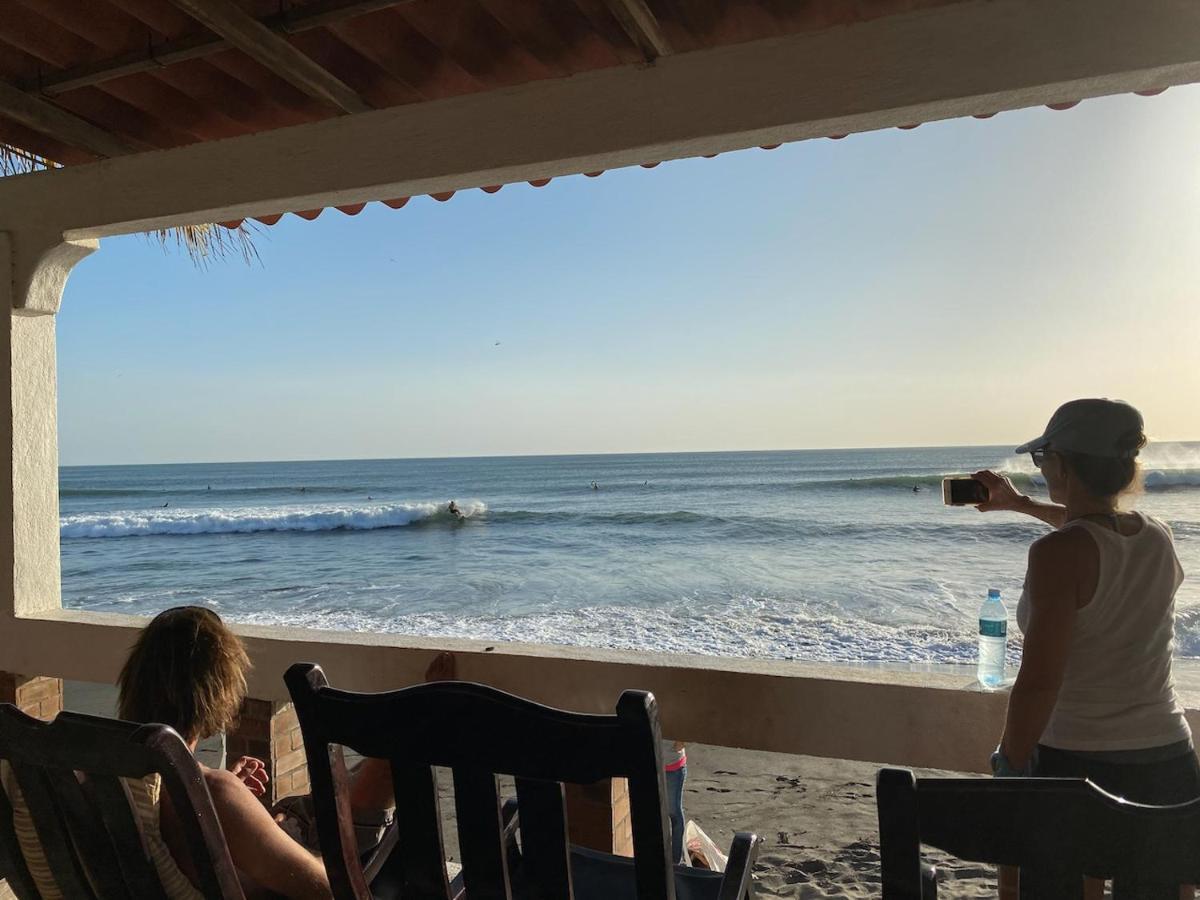 Solid Surf Camp Hostel Nicaragua Transito ภายนอก รูปภาพ