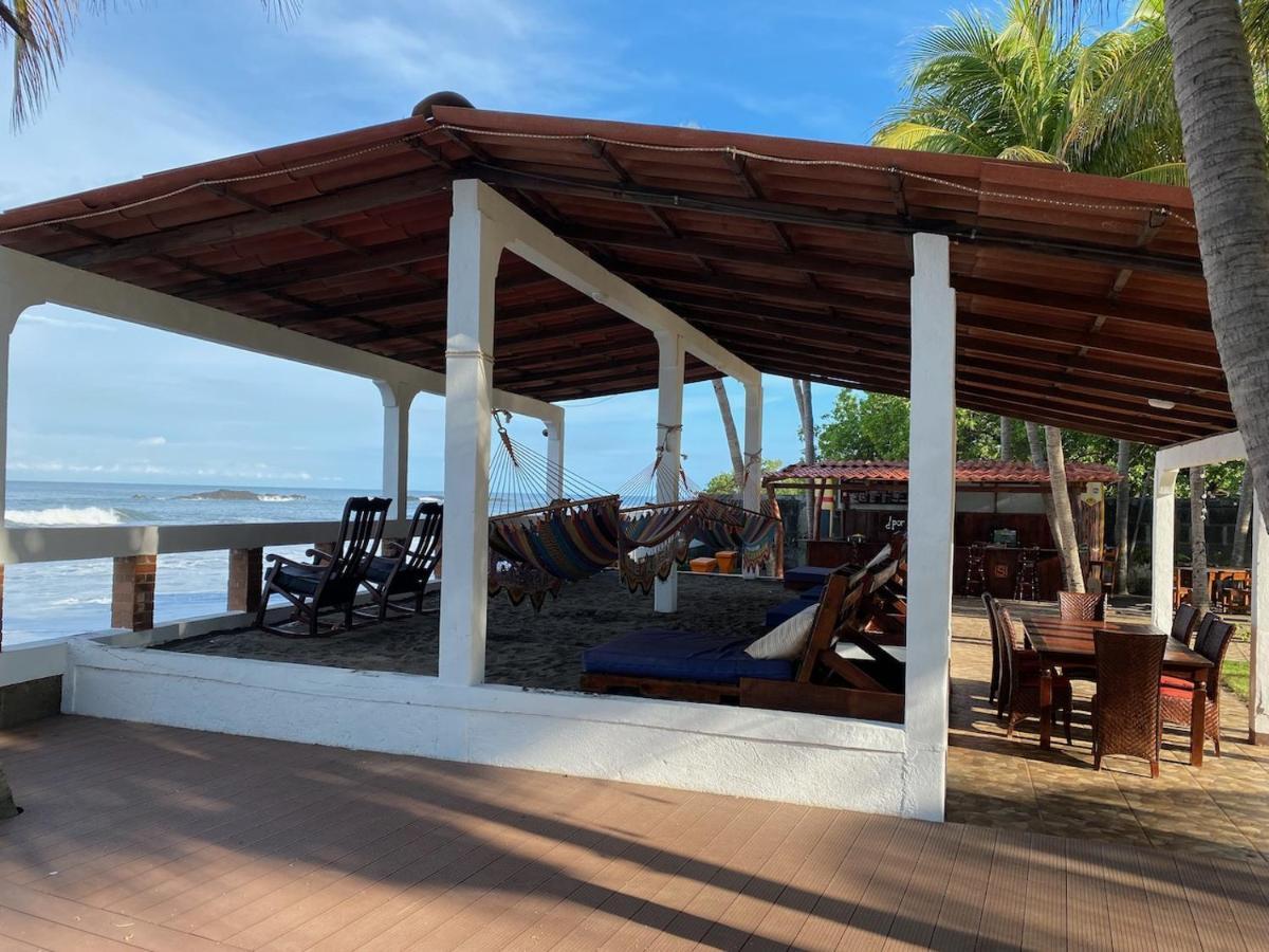 Solid Surf Camp Hostel Nicaragua Transito ภายนอก รูปภาพ