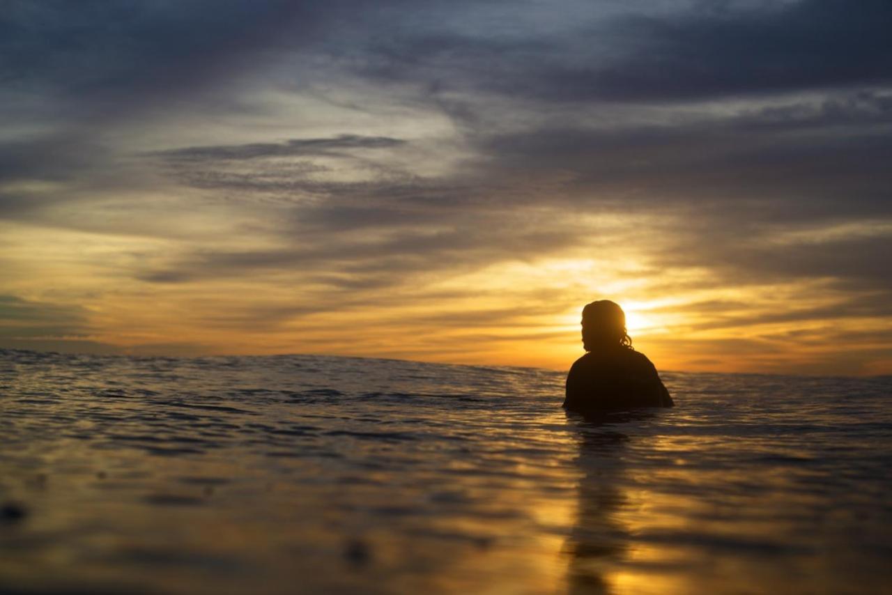 Solid Surf Camp Hostel Nicaragua Transito ภายนอก รูปภาพ