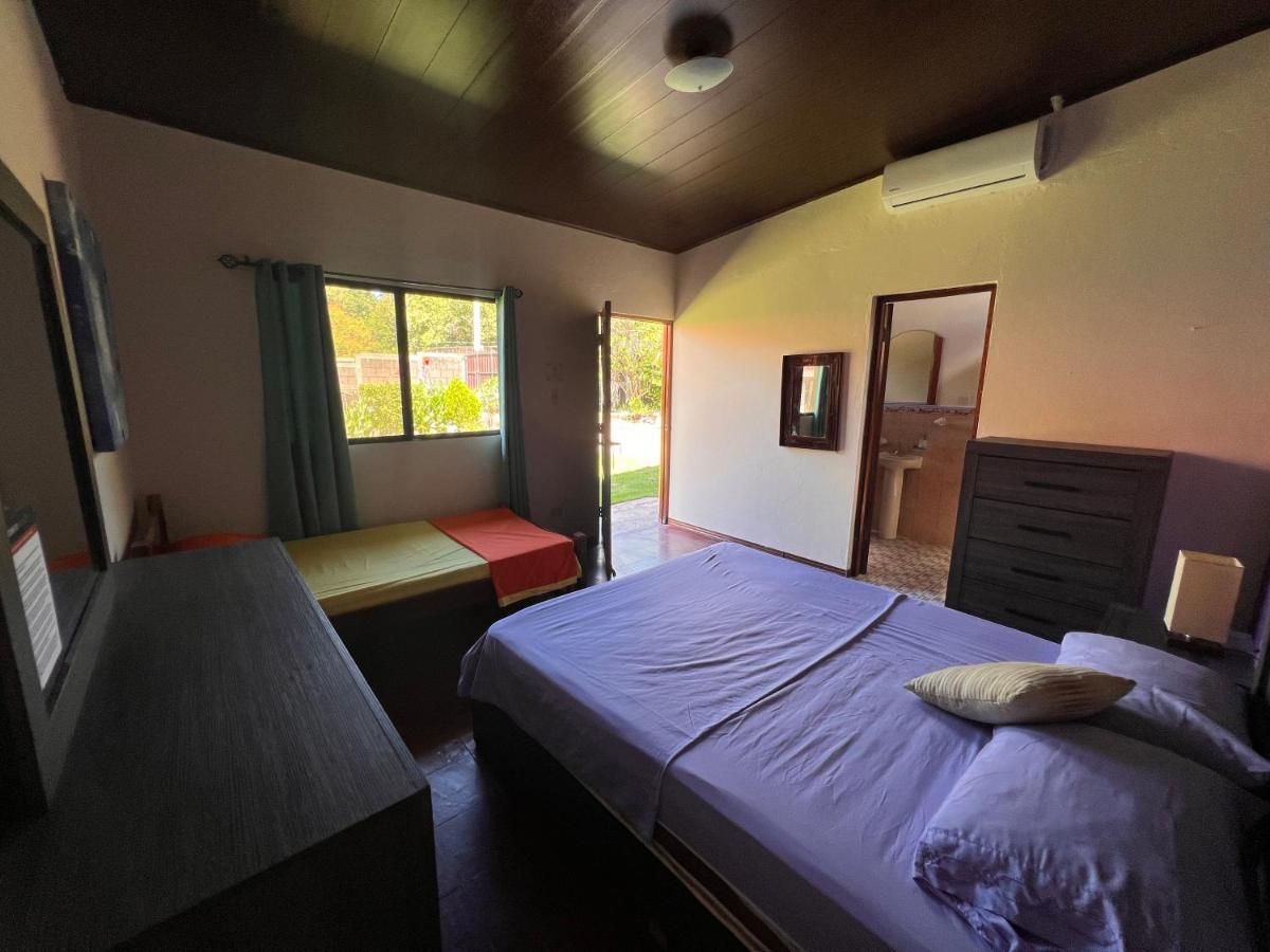 Solid Surf Camp Hostel Nicaragua Transito ภายนอก รูปภาพ