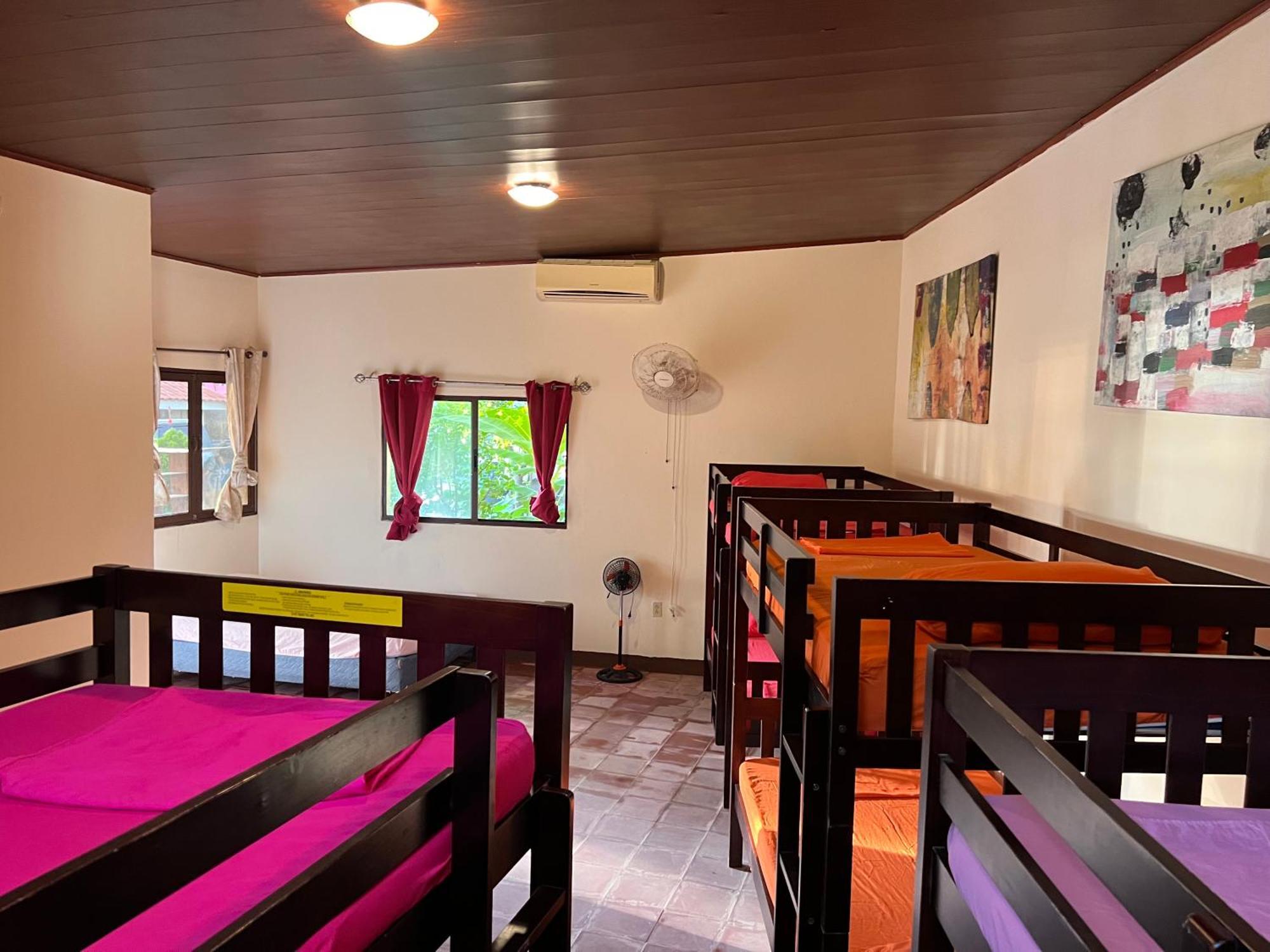 Solid Surf Camp Hostel Nicaragua Transito ภายนอก รูปภาพ